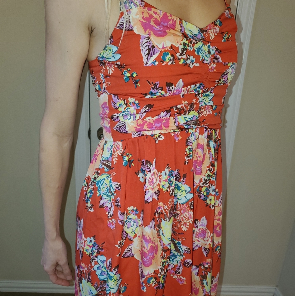 Sundress - Picture 5 of 6
